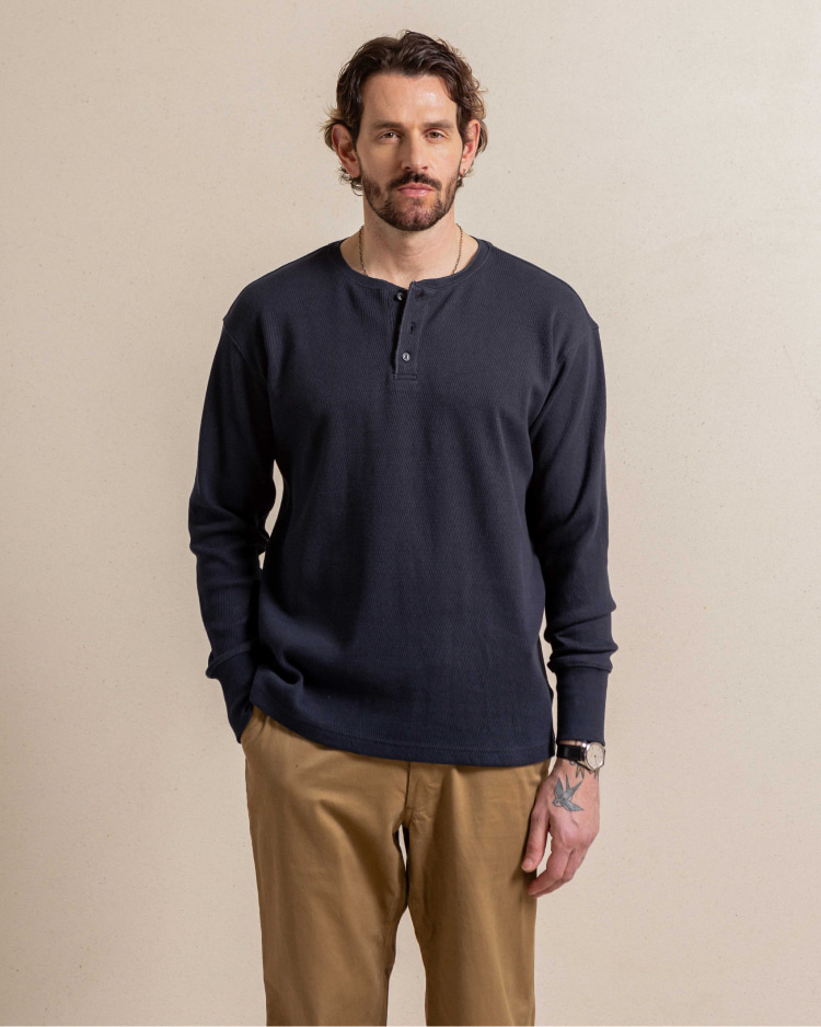 3 Button Thermal Knit Henley Shirt / midnight navy